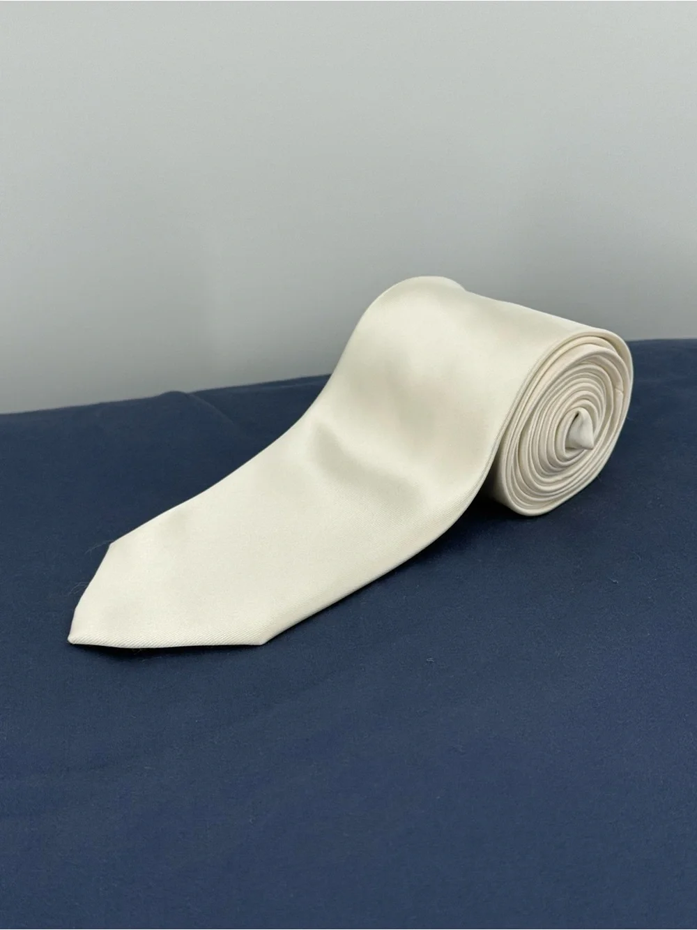 Geoffrey Beene Cream Men's Tie